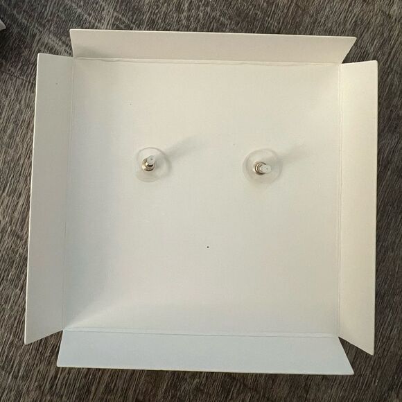 Disney x Bauble Bar Mickey Mouse Christmas Lights Earrings - Picture 3 of 5